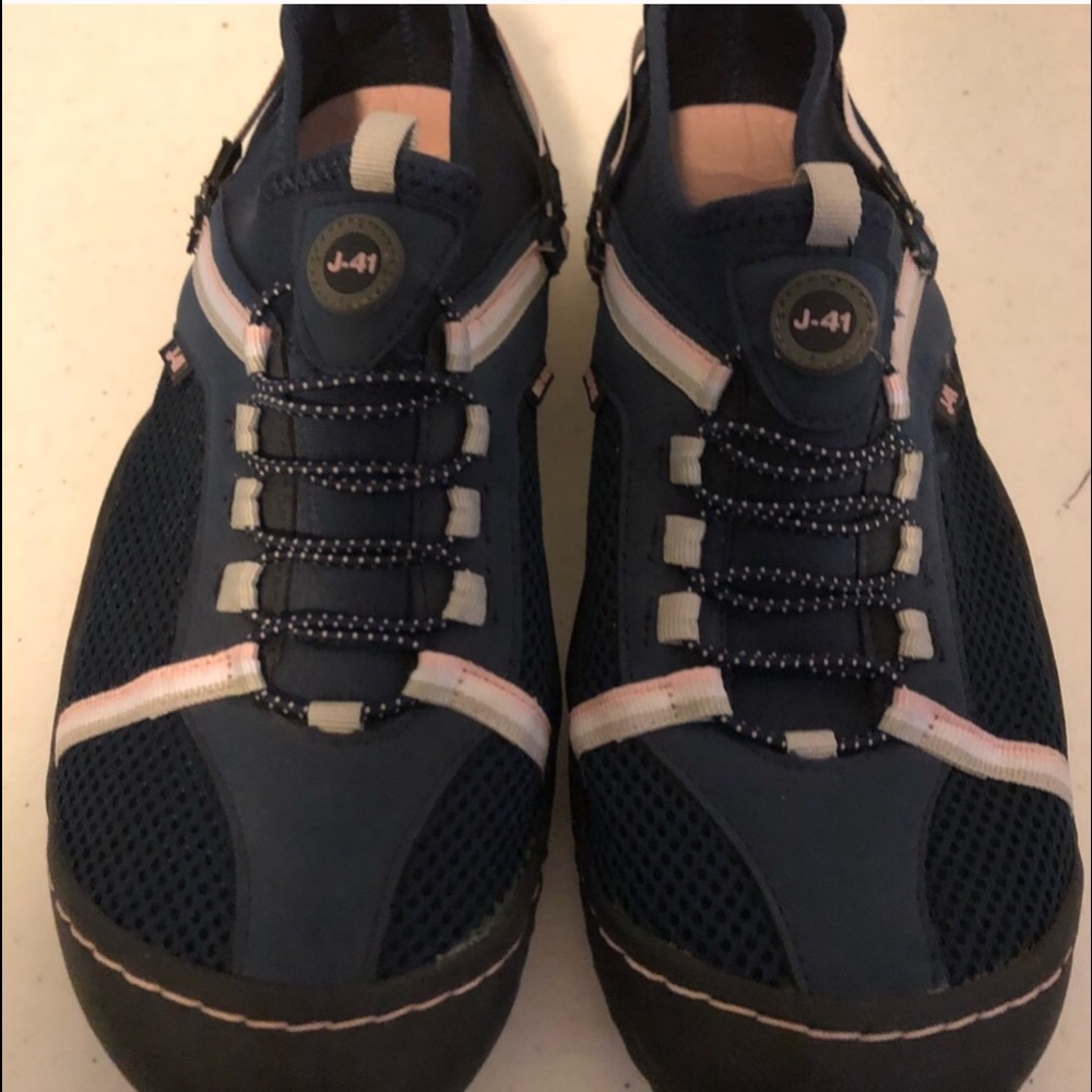 J-41 Women Blue And Pink Shoes
